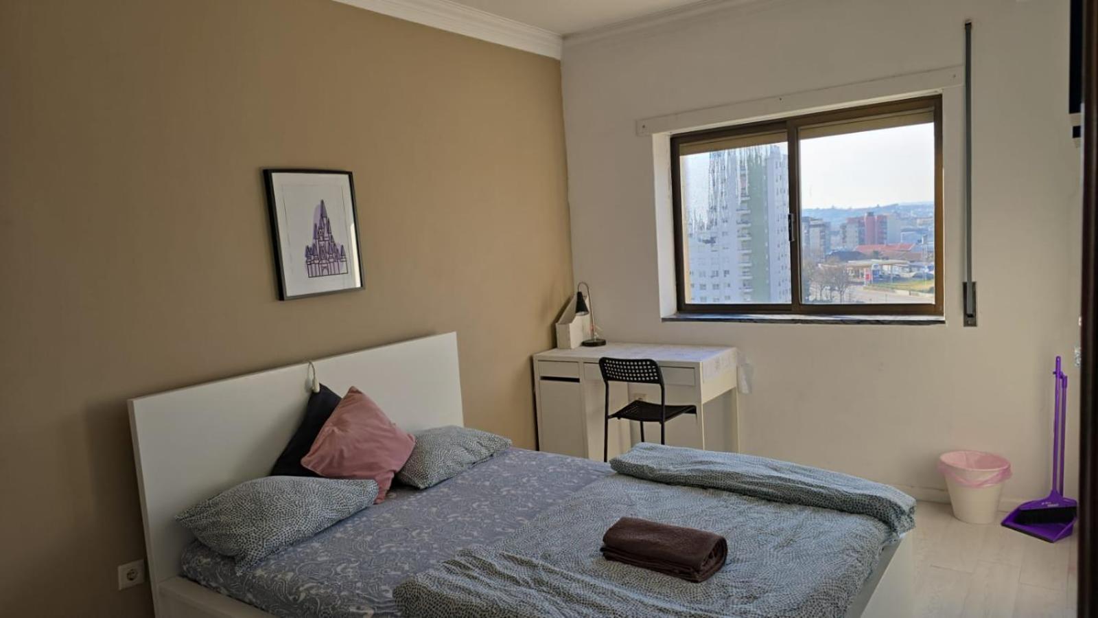 Quarto Familiar Com Cama De Casal Apenas Para Casais E Raparigas Nenhum Homem Individual Braga Exterior foto